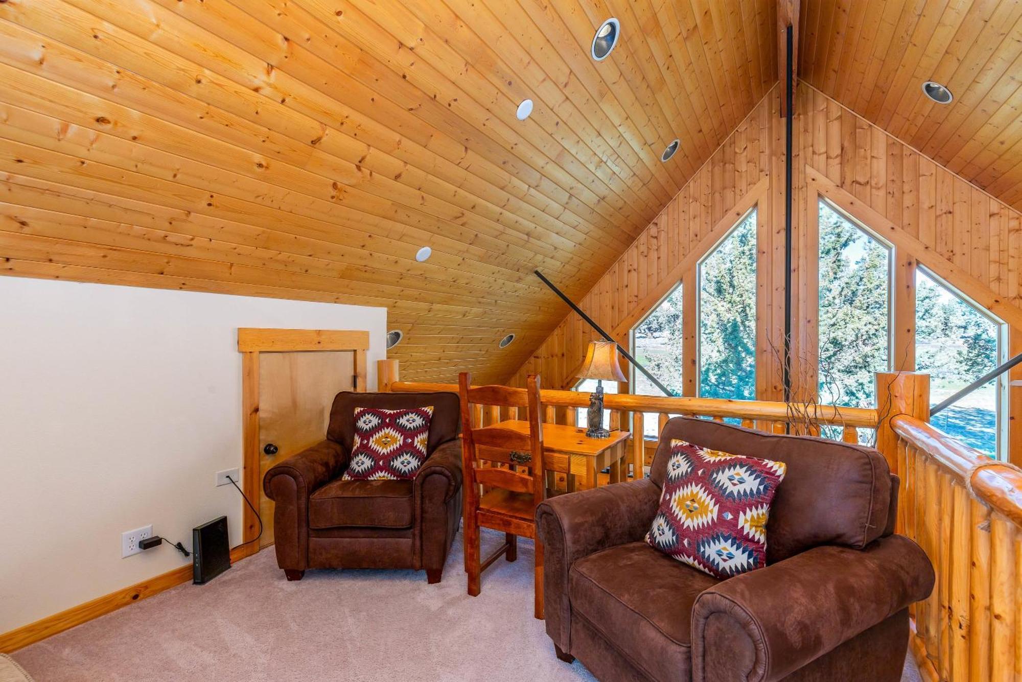 Eagle Crest With Hot Tub And Vibes Chalé *